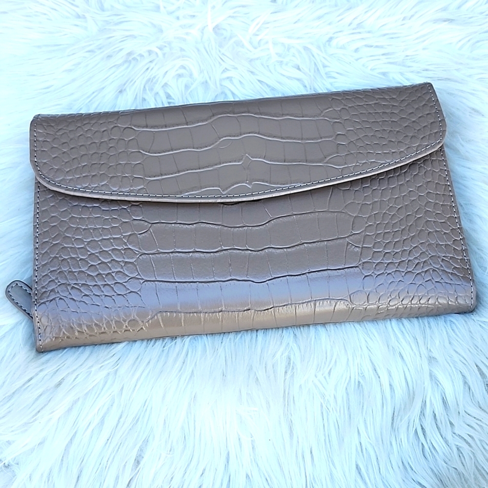 BEY-BERK JULIETTE LEATHER JEWELRY CLUTCH